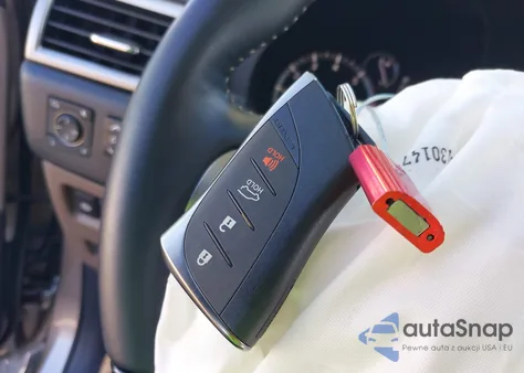 2023 Lexus Gx 460 Premium z USA, uszkodzony, nr VIN JTJAM7BX7P5372733